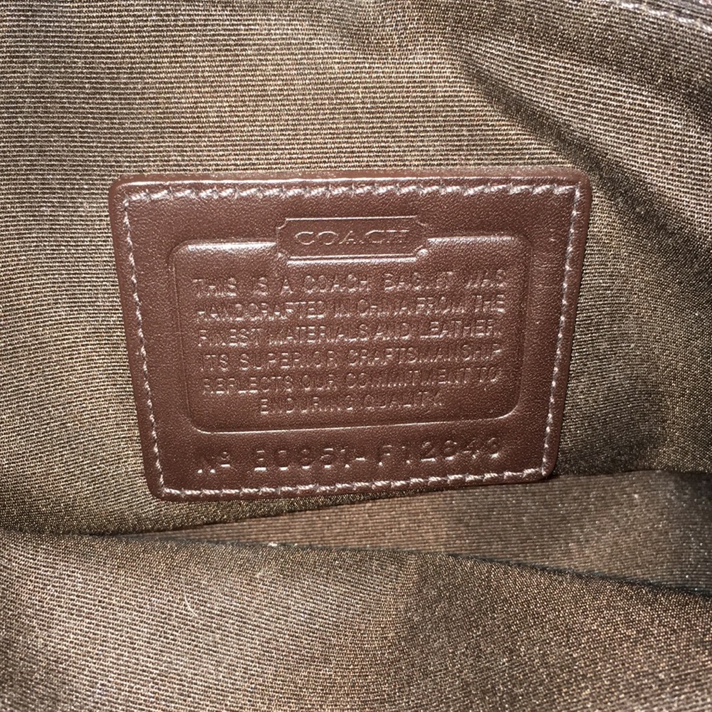 Coach purse - Picture 5 of 8